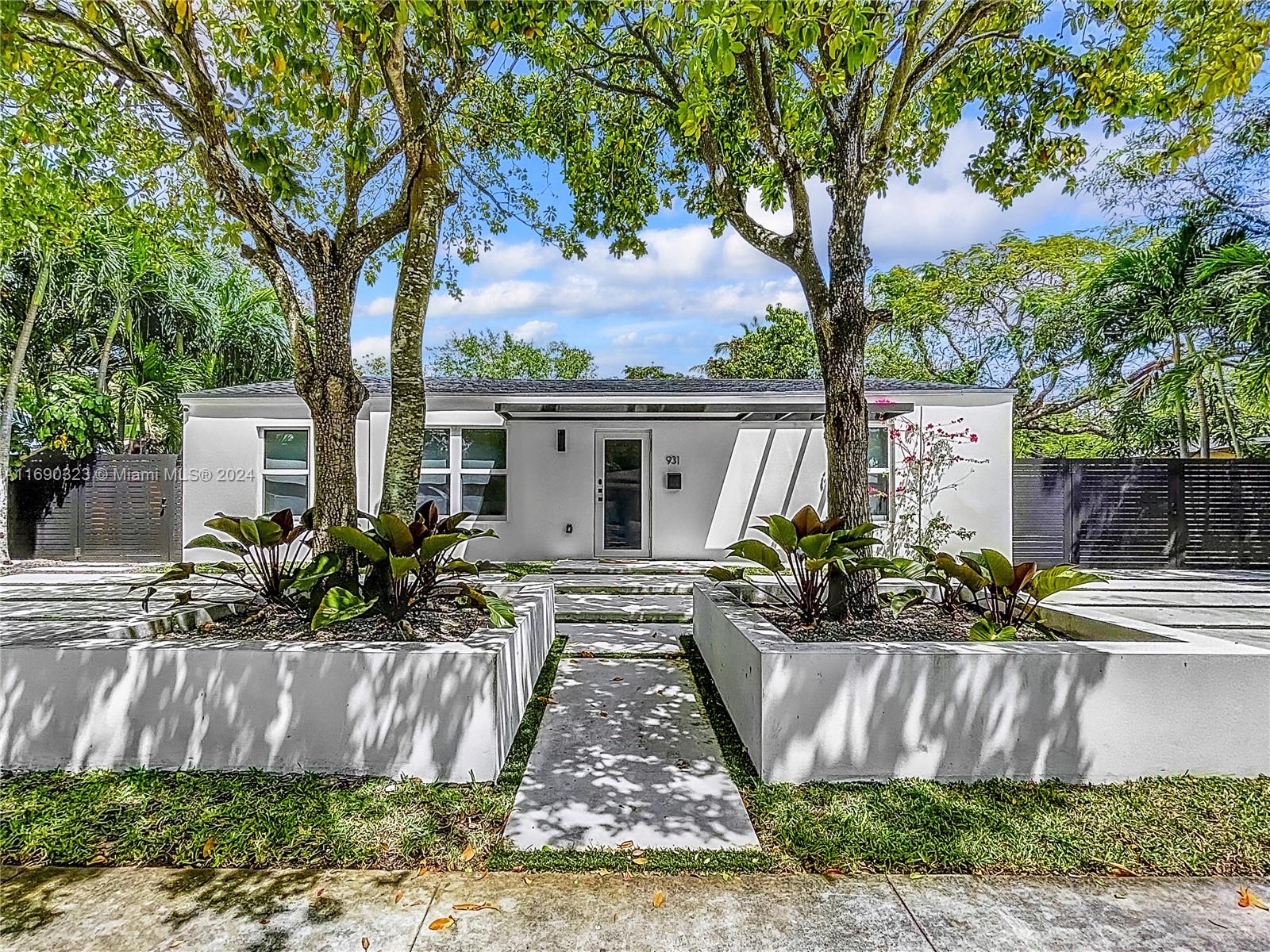 931 NE 140th St, North Miami, Florida image 3