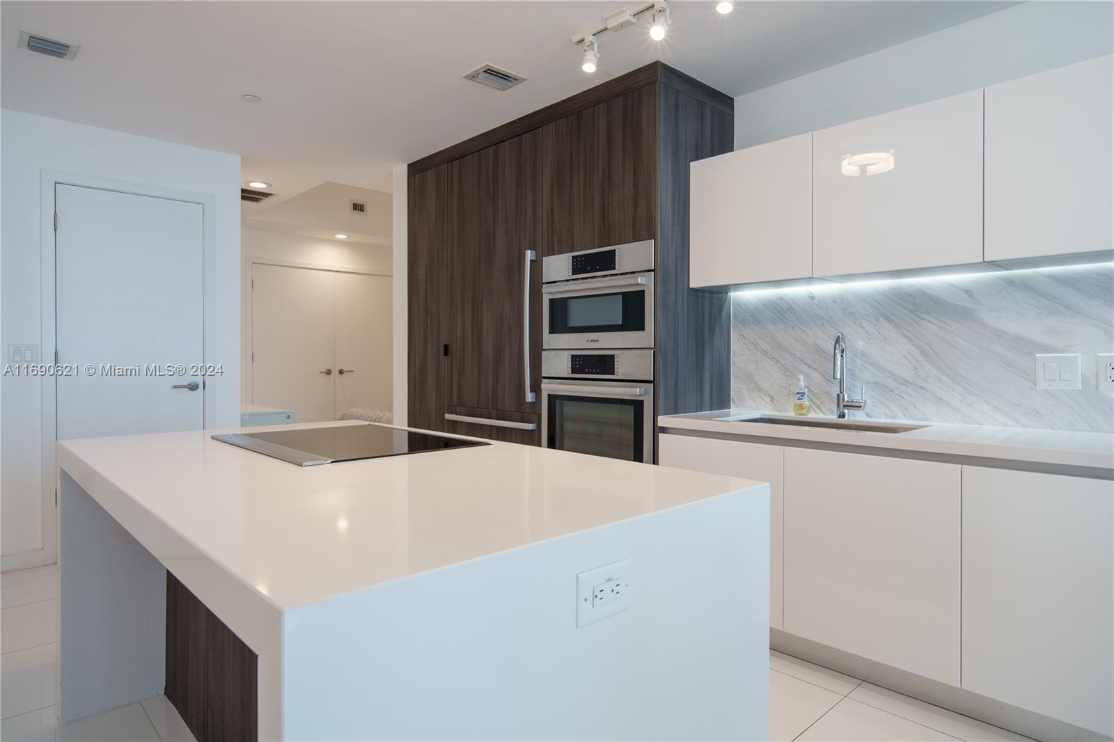 851 NE 1st Ave #4406, Miami FL 33132