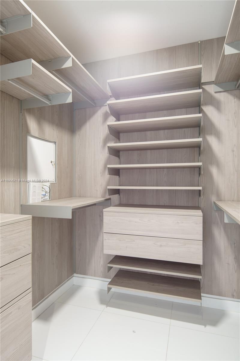 851 NE 1st Ave #4406, Miami FL 33132