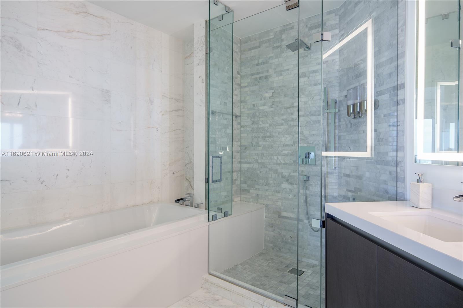 851 NE 1st Ave #4406, Miami FL 33132