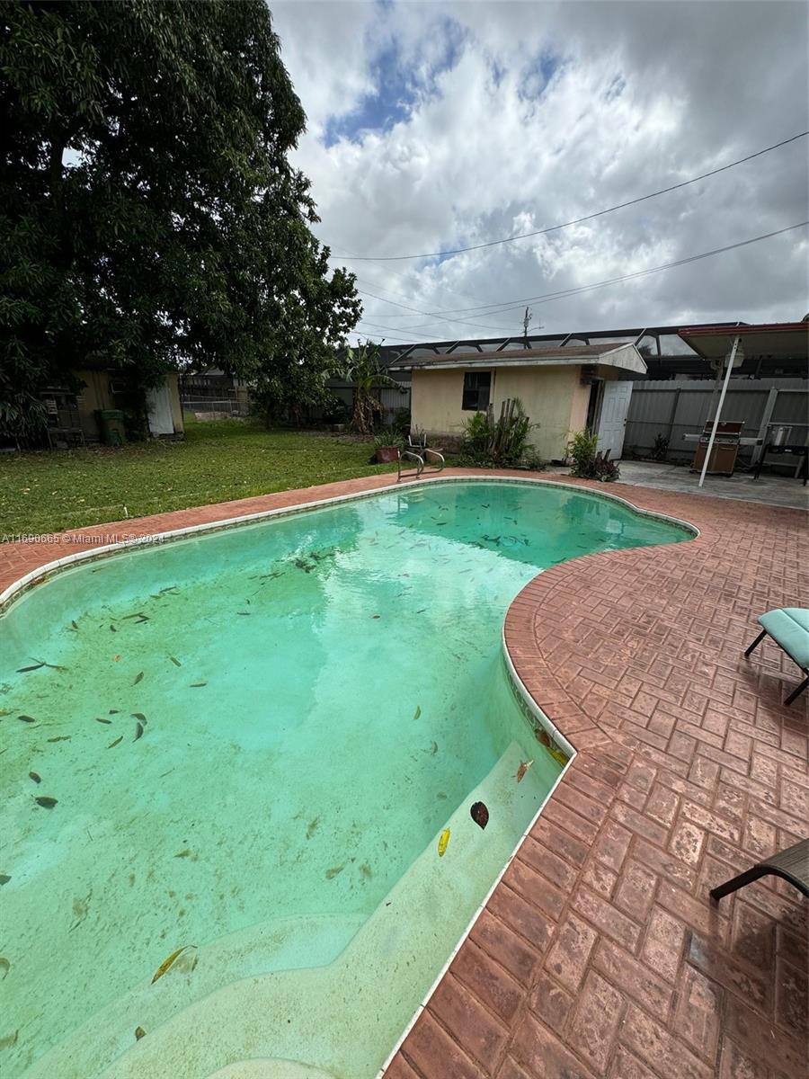 5471 W 12th Ave, Hialeah, Florida image 3