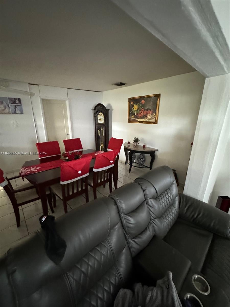 5471 W 12th Ave, Hialeah, Florida image 7