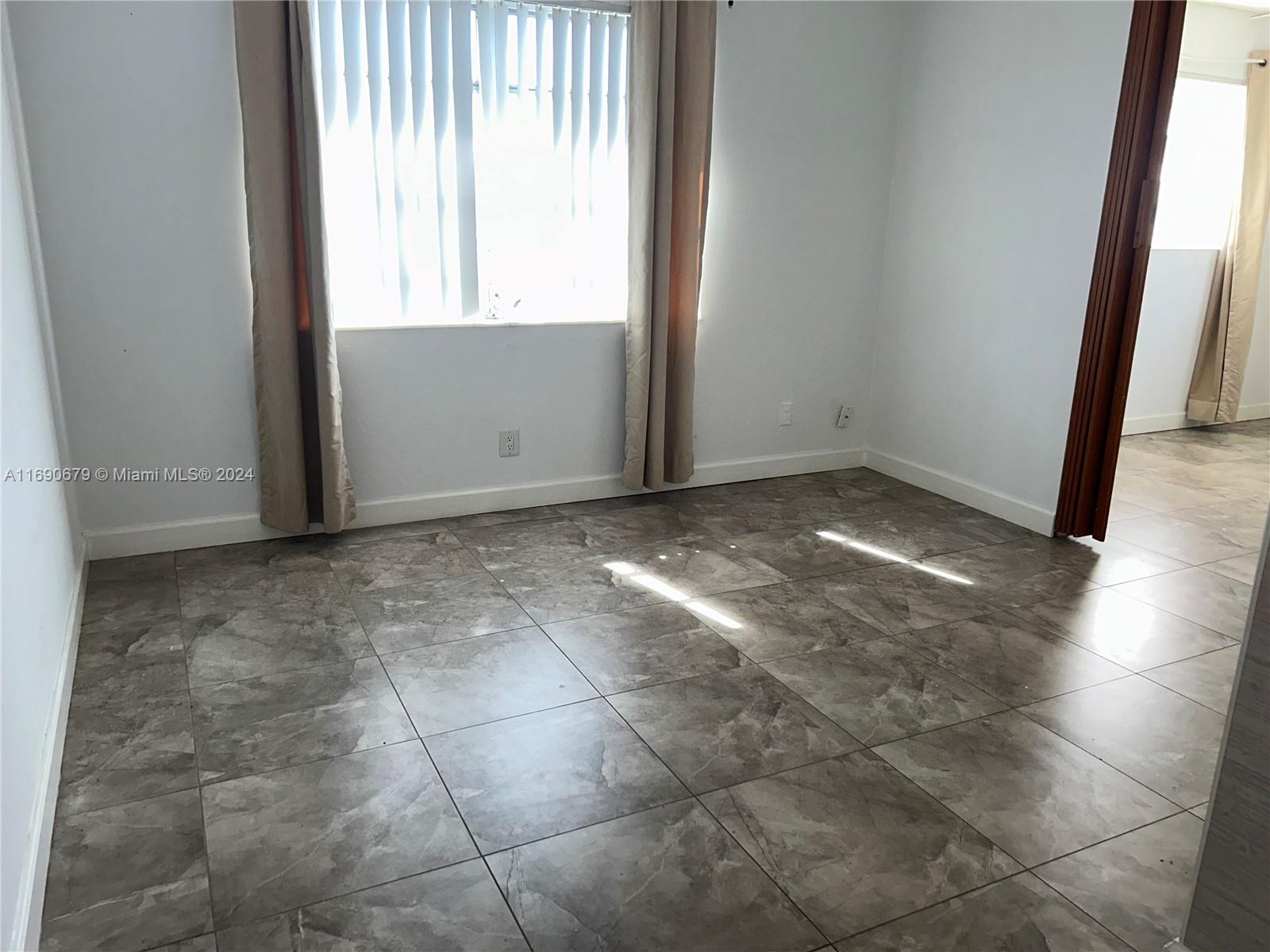 22 SE 3rd Ter #31, Dania Beach, Florida image 3