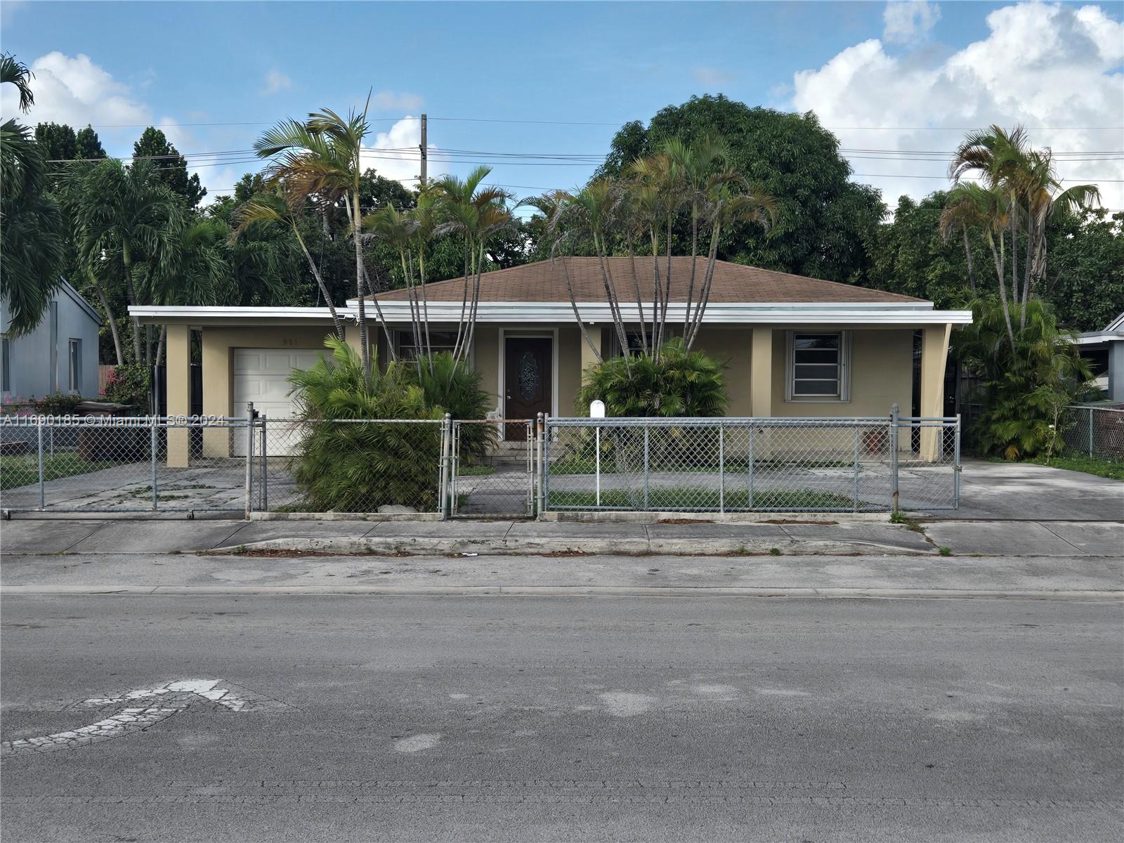 961 E 32nd St, Hialeah, Florida image 1