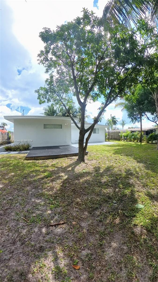 621 SW 54th Ave, Margate, Florida image 2