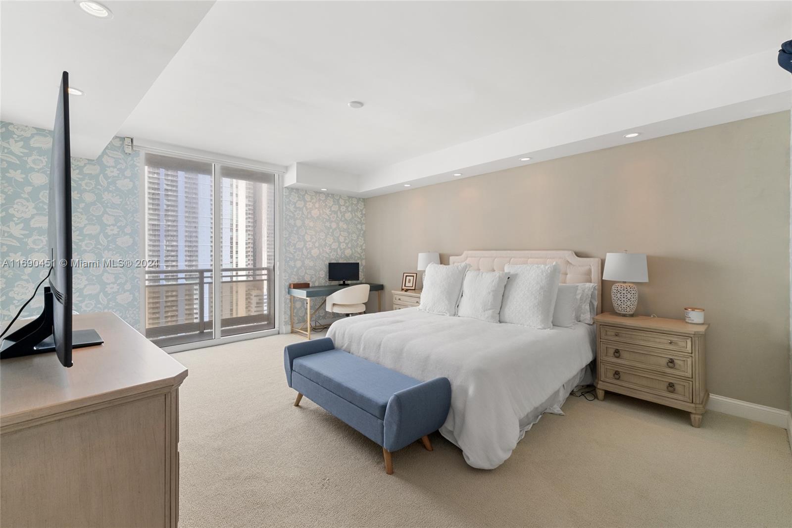 901 Brickell Key Blvd #2106, Miami FL 33131