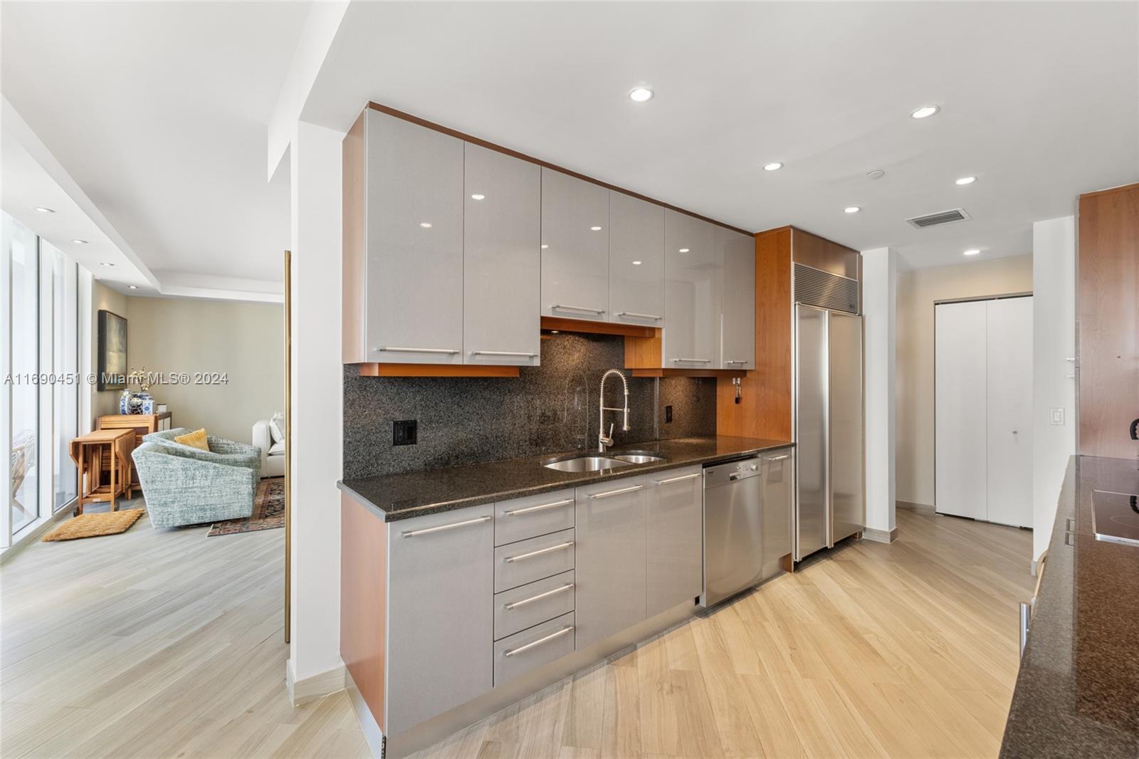 901 Brickell Key Blvd #2106, Miami FL 33131