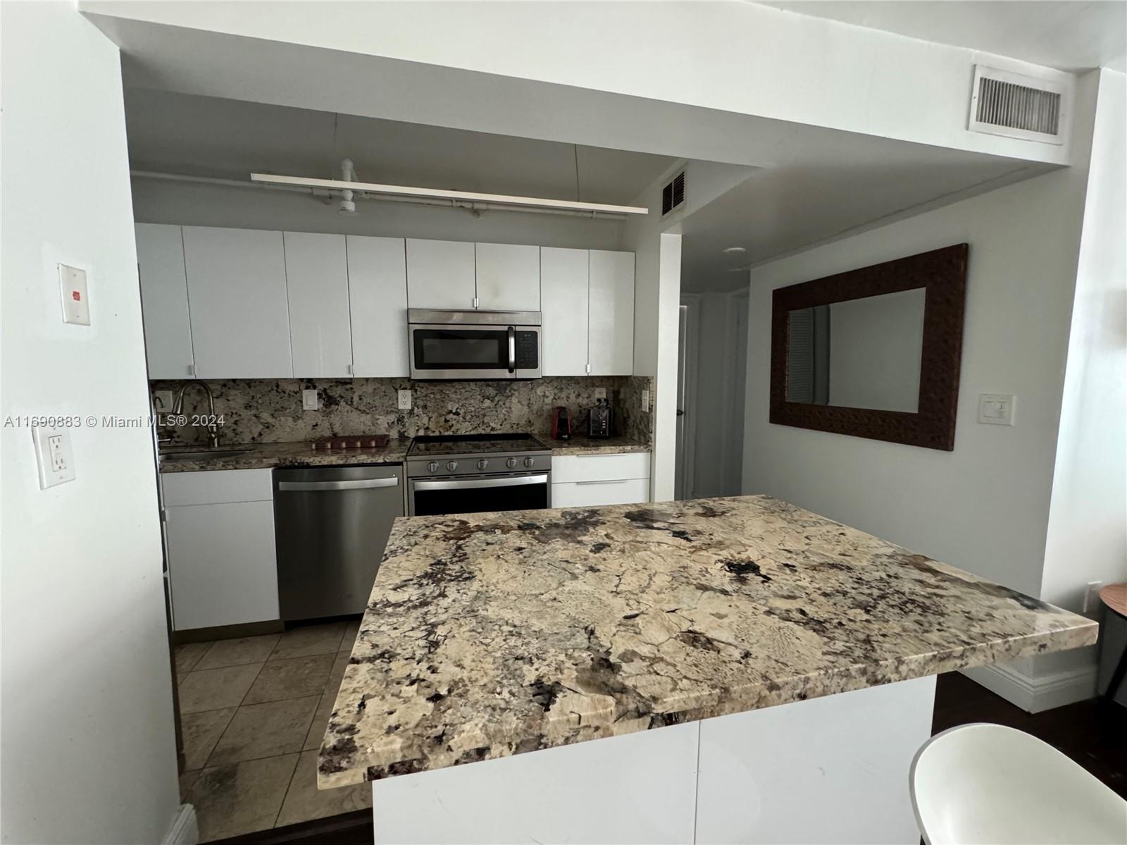 1035 West Ave #305, Miami Beach, Florida image 3