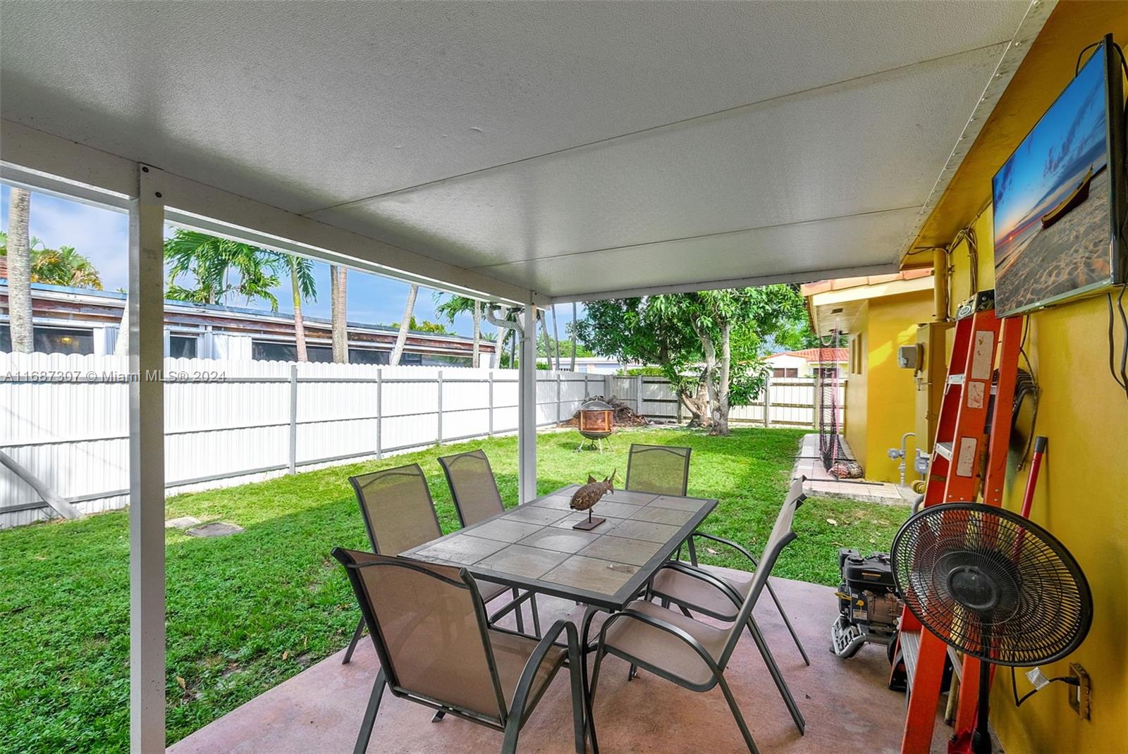 915 W 65th St, Hialeah, Florida image 4