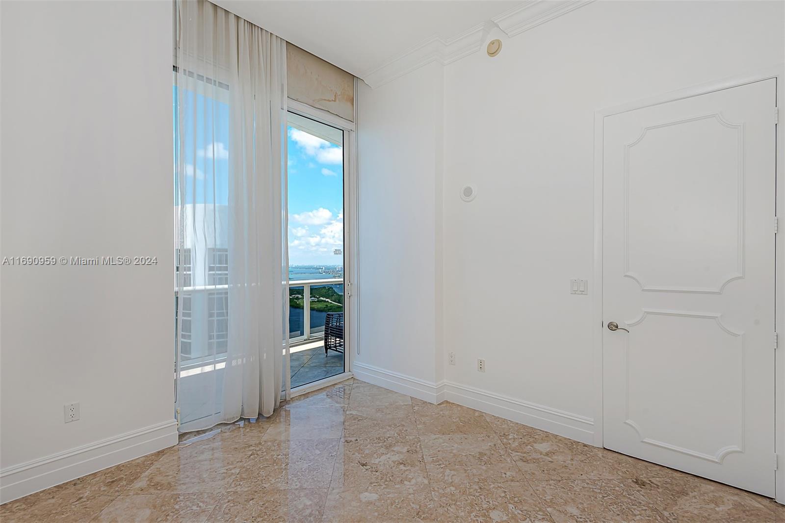 15901 Collins Ave #PH-02, Sunny Isles Beach FL 33160