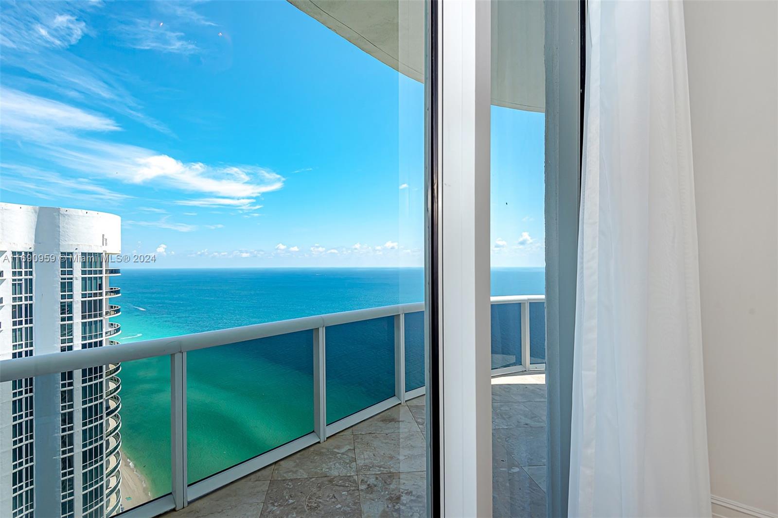 15901 Collins Ave #PH-02, Sunny Isles Beach FL 33160