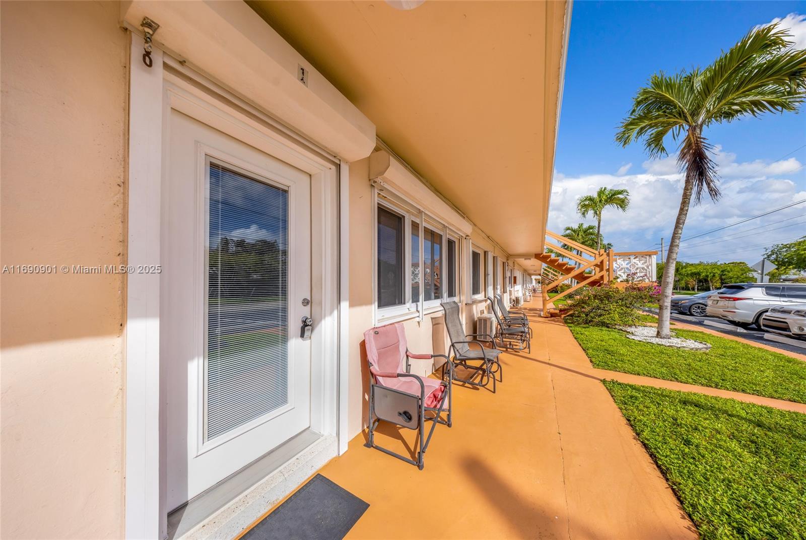 1050 SW 11th St #1L, Hallandale Beach, Florida image 30