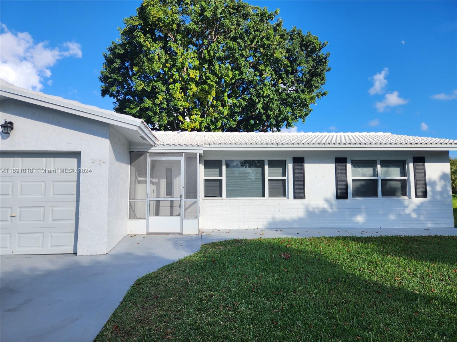 1254 NW 82nd Ave, Plantation, Florida image 3