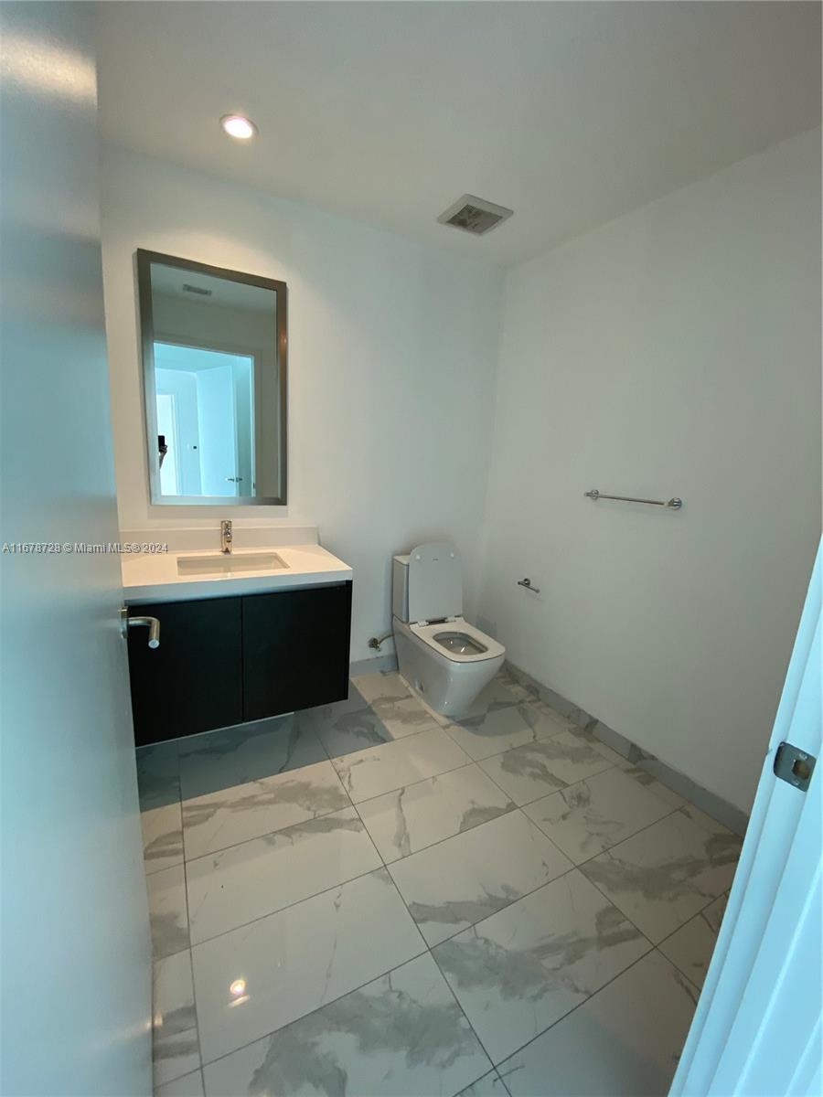 851 NE 1st Ave #1508, Miami, Florida image 27