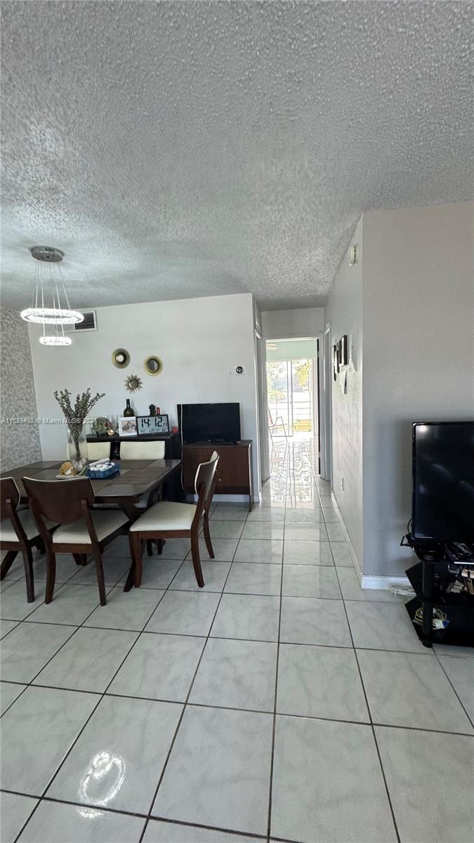 160 NE 203rd Ter #E31, Miami Gardens, Florida image 19