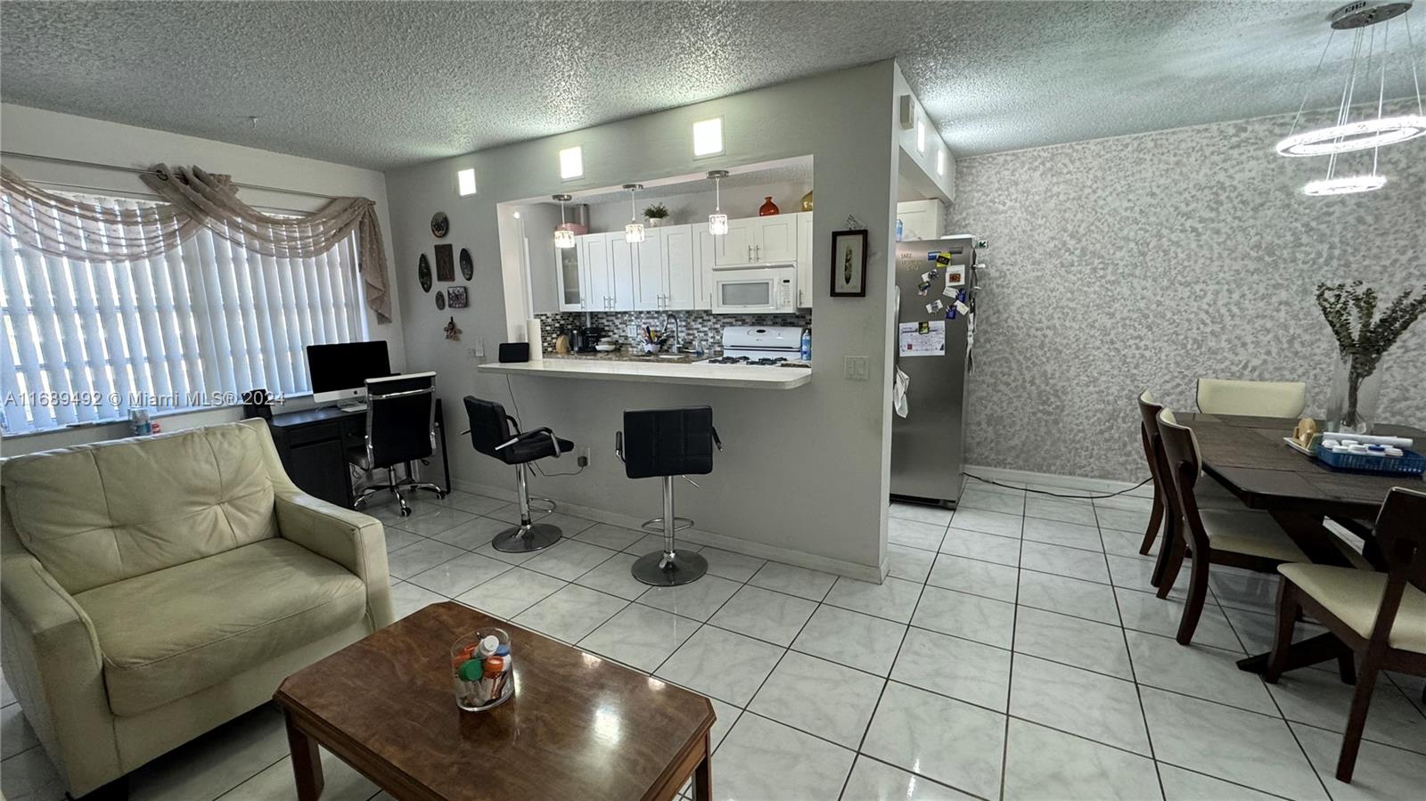 160 NE 203rd Ter #E31, Miami Gardens, Florida image 21