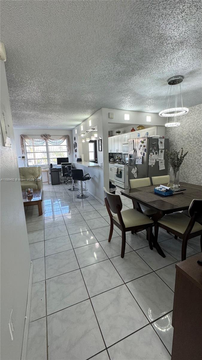 160 NE 203rd Ter #E31, Miami Gardens, Florida image 6