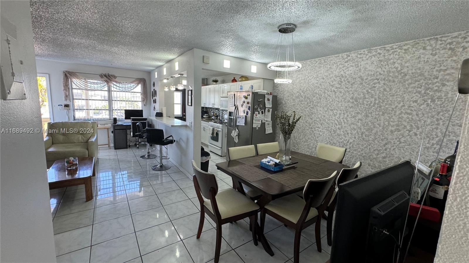 160 NE 203rd Ter #E31, Miami Gardens, Florida image 7