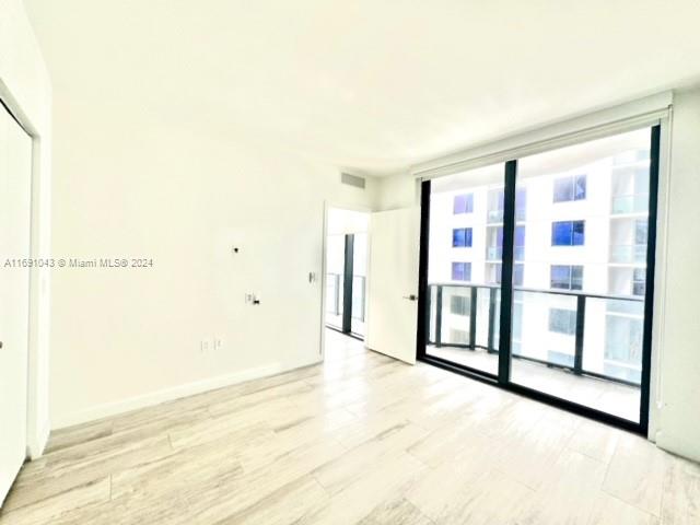 55 SW 9th St #4008, Miami FL 33130