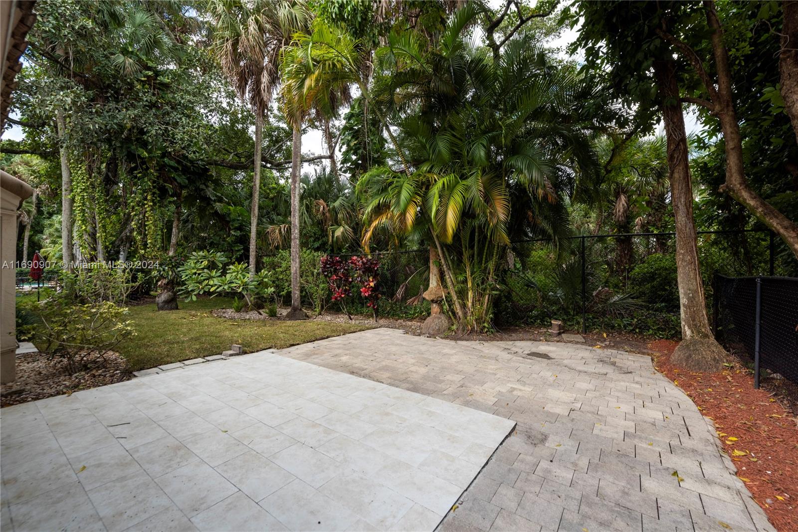 3540 Mahogany Way, Coral Springs, Florida image 33