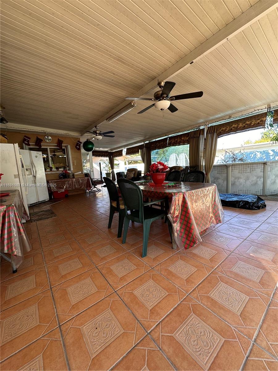 981 W 53rd St, Hialeah, Florida image 35