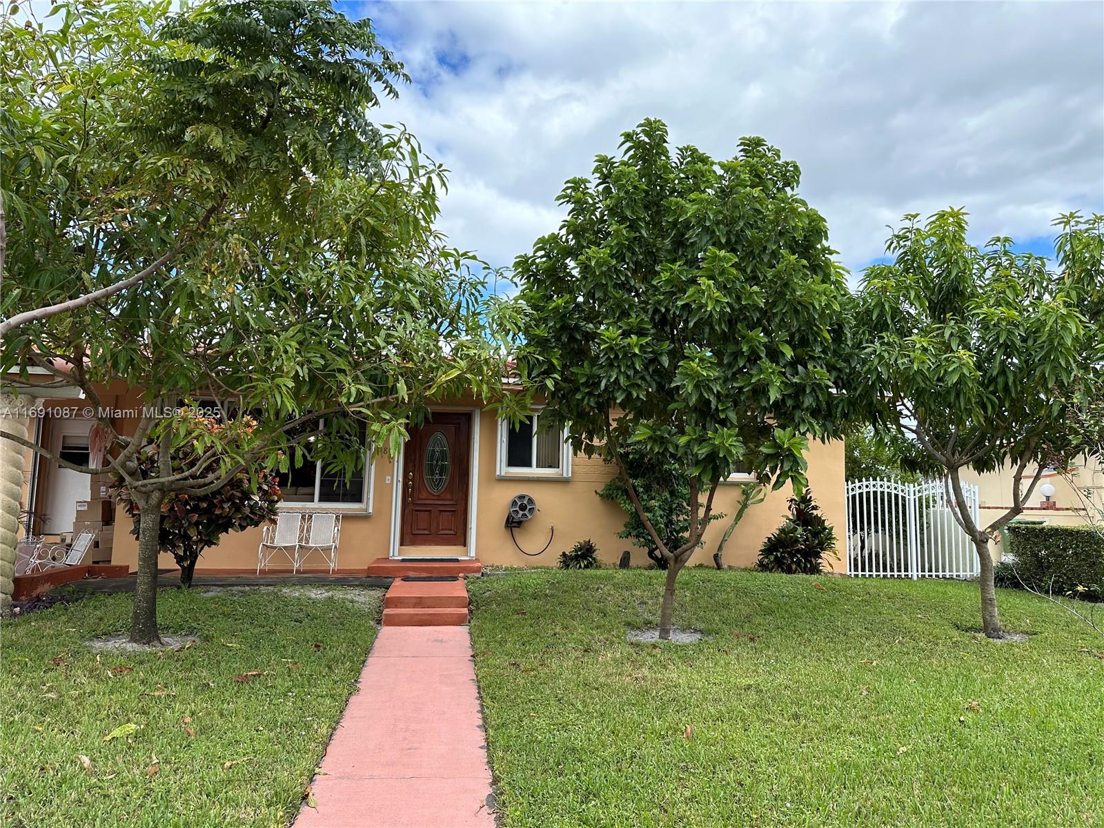 981 W 53rd St, Hialeah, Florida image 4