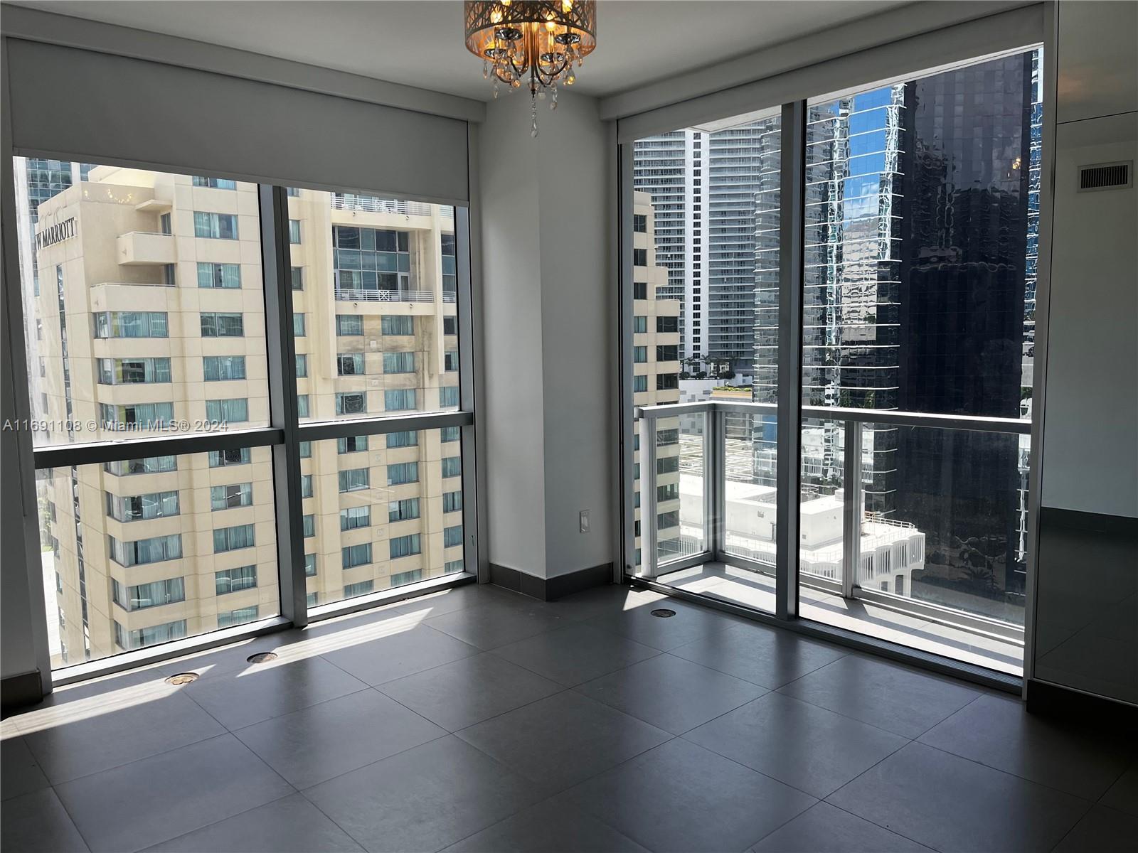 1060 Brickell Ave #1707, Miami FL 33131