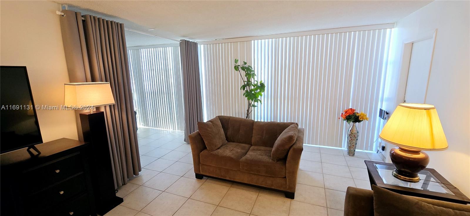 601 Three Islands Blvd #107, Hallandale Beach, Florida image 5