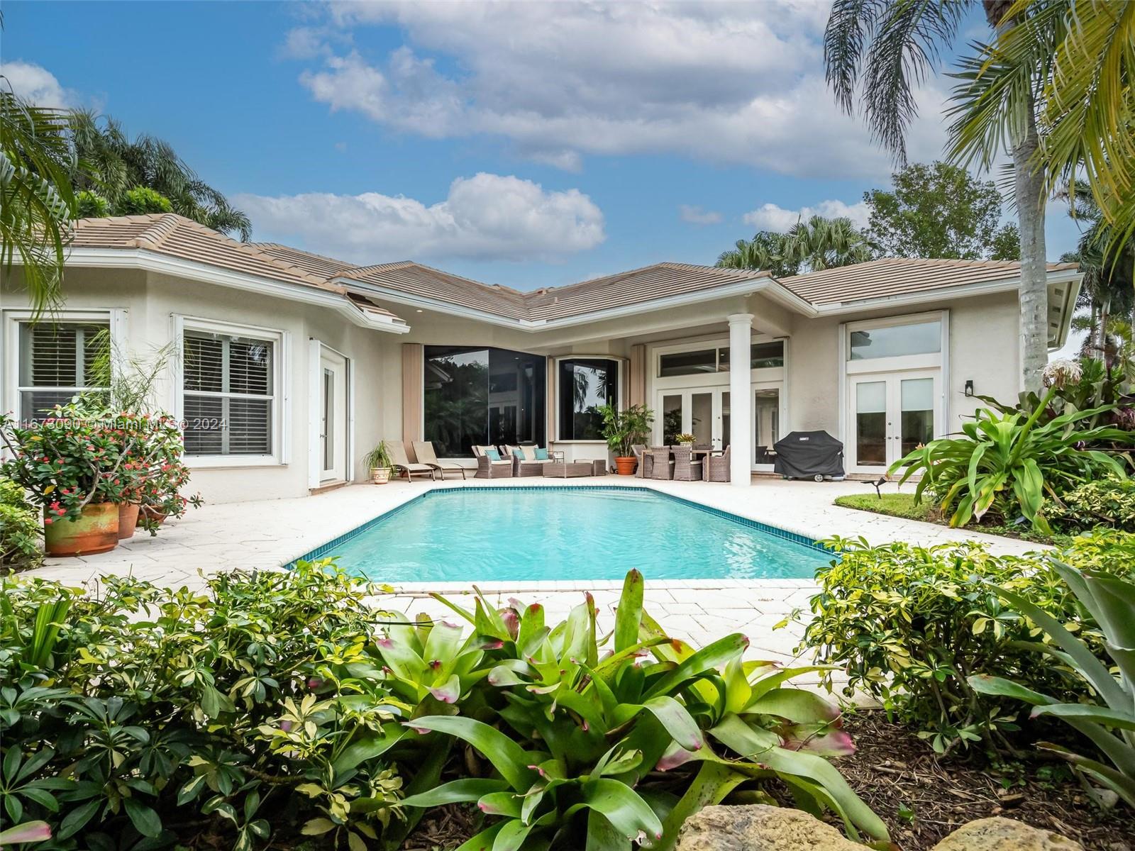 2520 Princeton Ct, Weston, Florida image 38