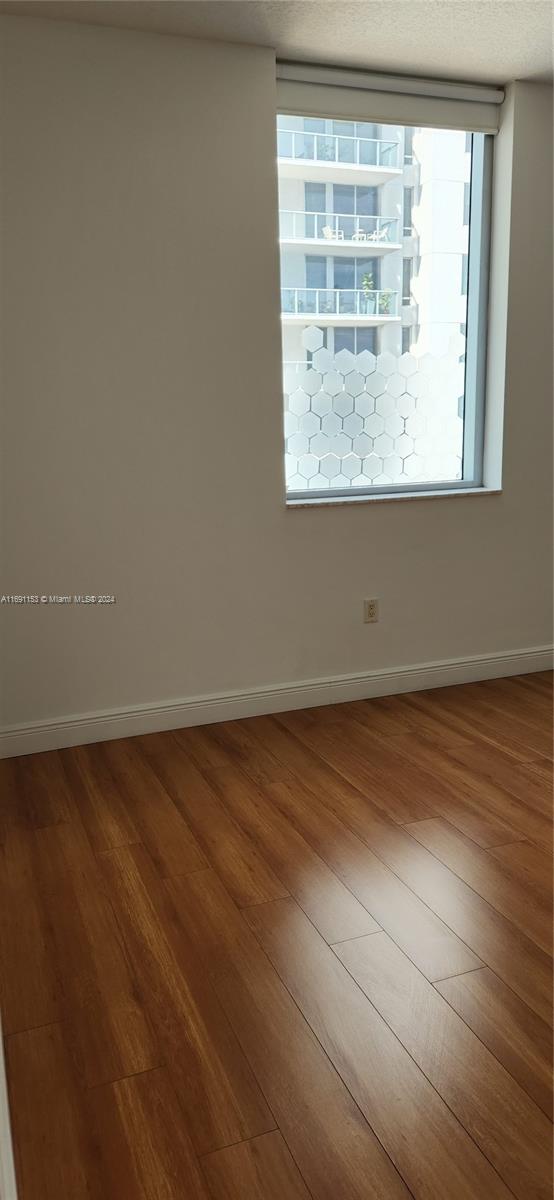 1060 Brickell Ave #1813, Miami FL 33131