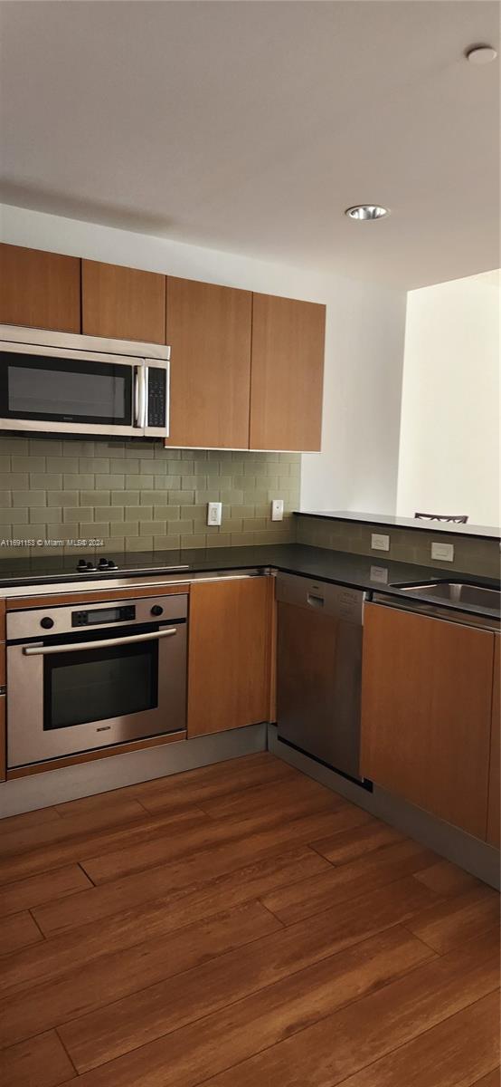 1060 Brickell Ave #1813, Miami FL 33131
