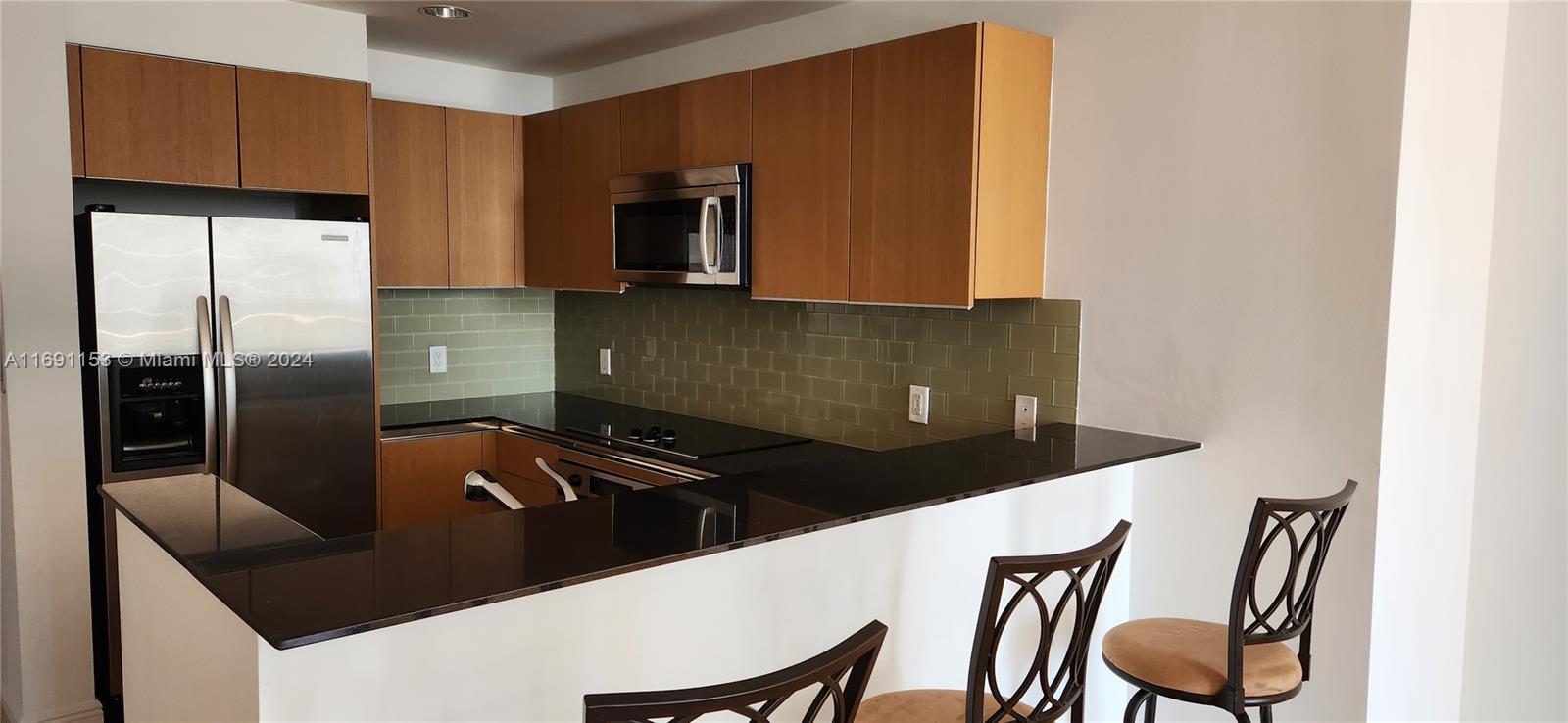 1060 Brickell Ave #1813, Miami FL 33131