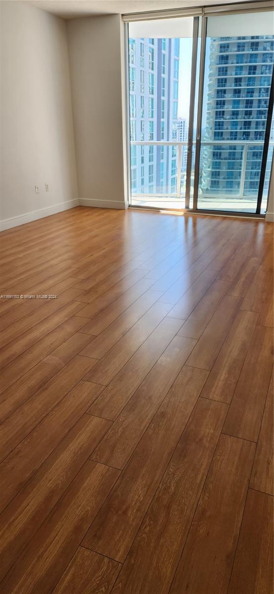 1060 Brickell Ave #1813, Miami FL 33131