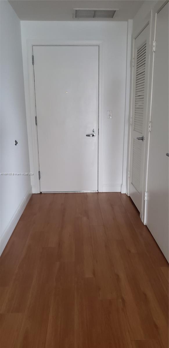1060 Brickell Ave #1813, Miami FL 33131