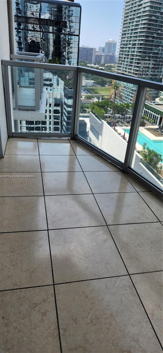 1060 Brickell Ave #1813, Miami FL 33131
