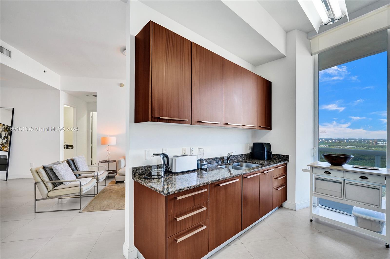 15811 Collins Ave #3405, Sunny Isles Beach FL 33160