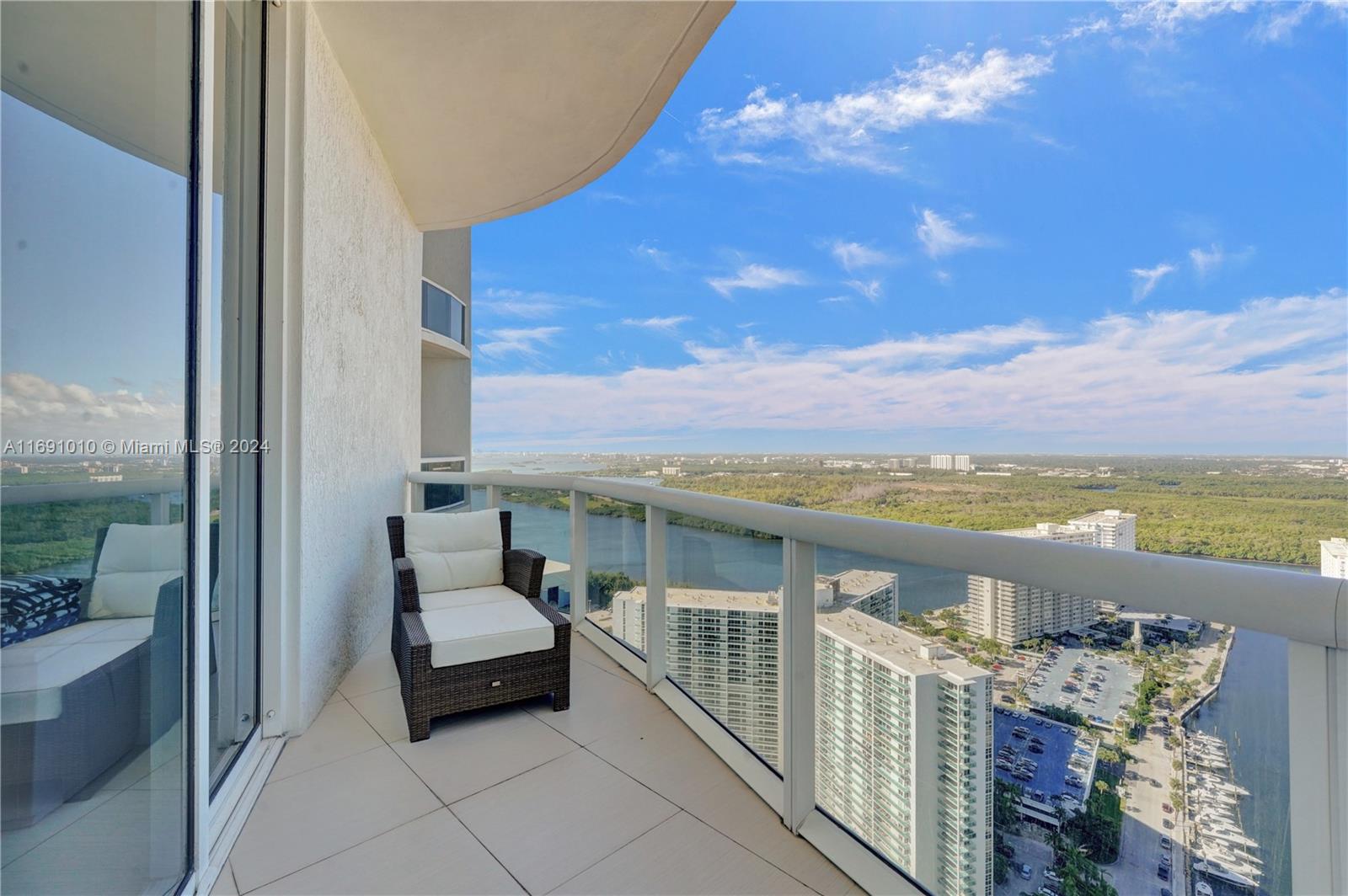 15811 Collins Ave #3405, Sunny Isles Beach FL 33160