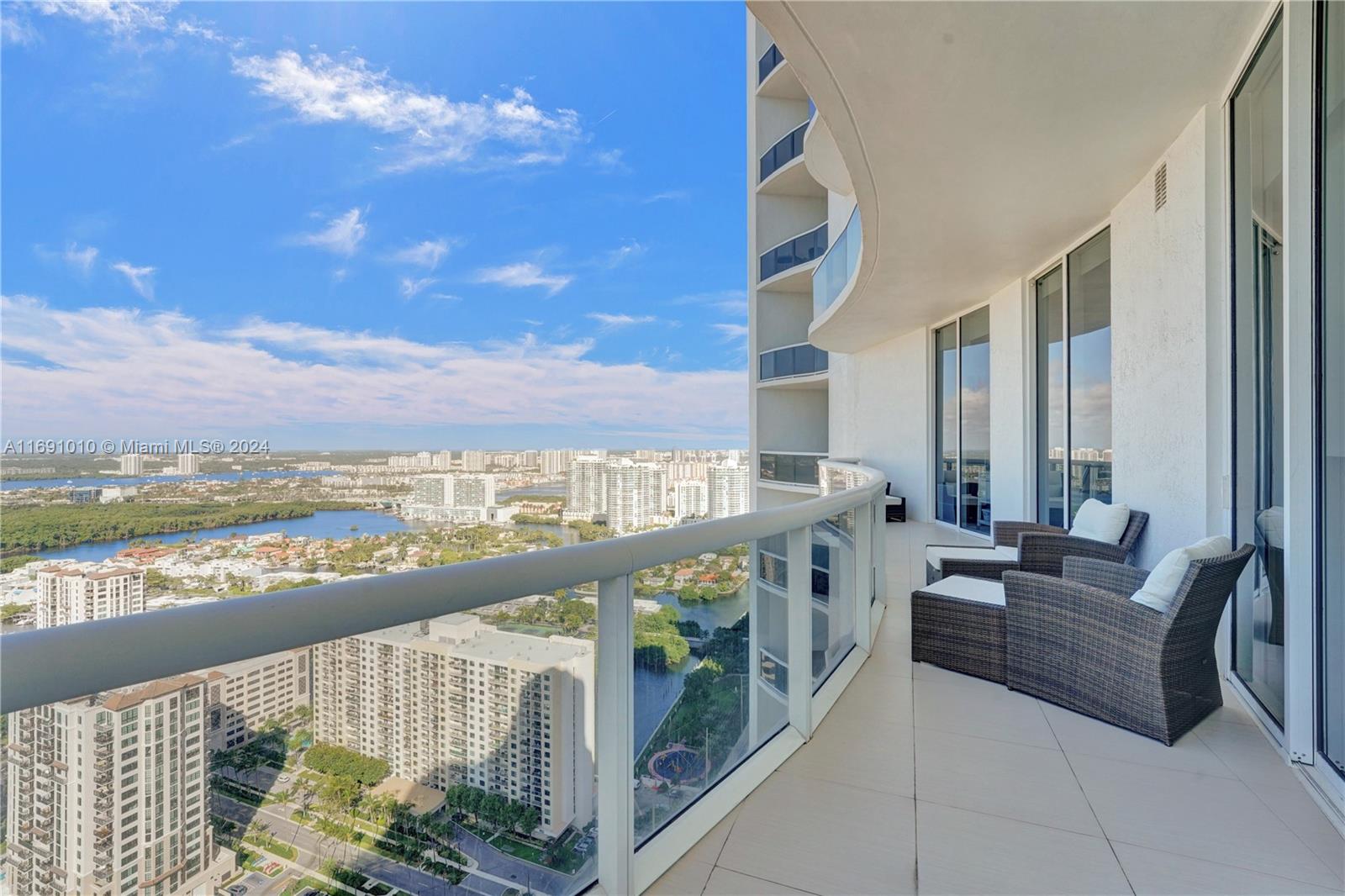 15811 Collins Ave #3405, Sunny Isles Beach FL 33160