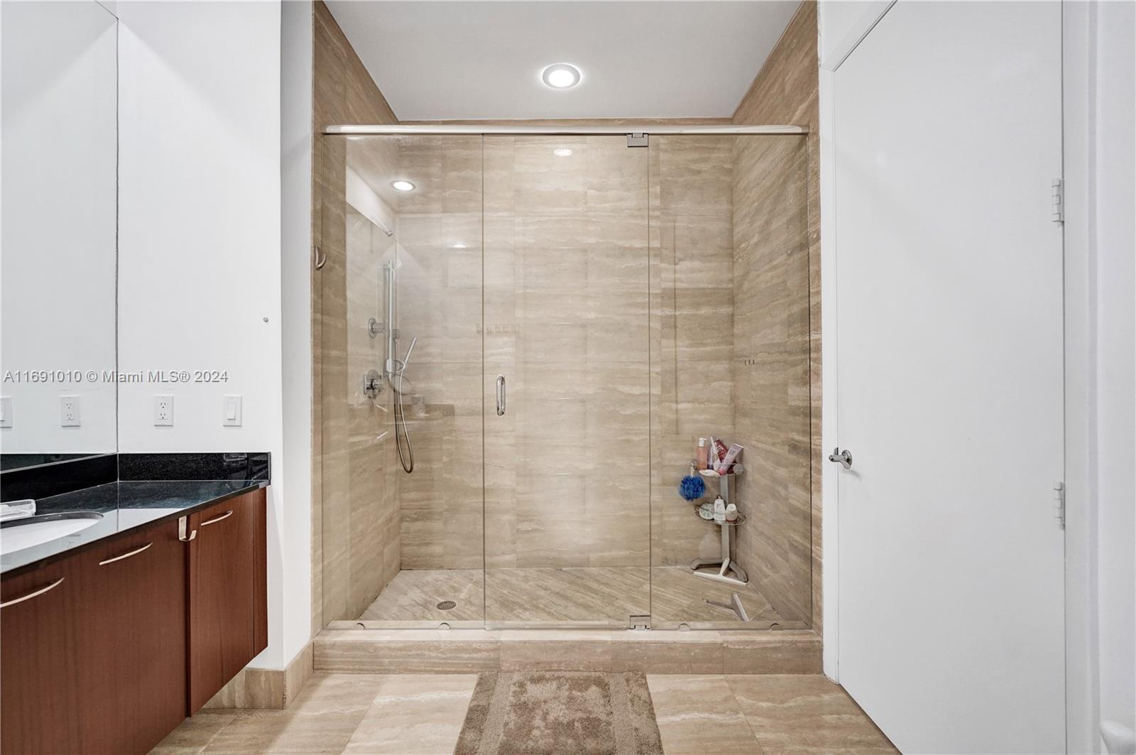15811 Collins Ave #3405, Sunny Isles Beach FL 33160
