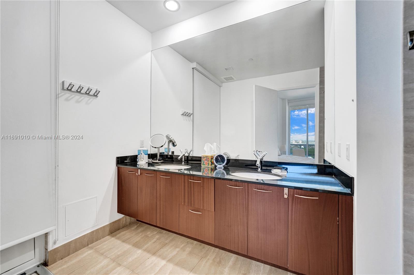 15811 Collins Ave #3405, Sunny Isles Beach FL 33160