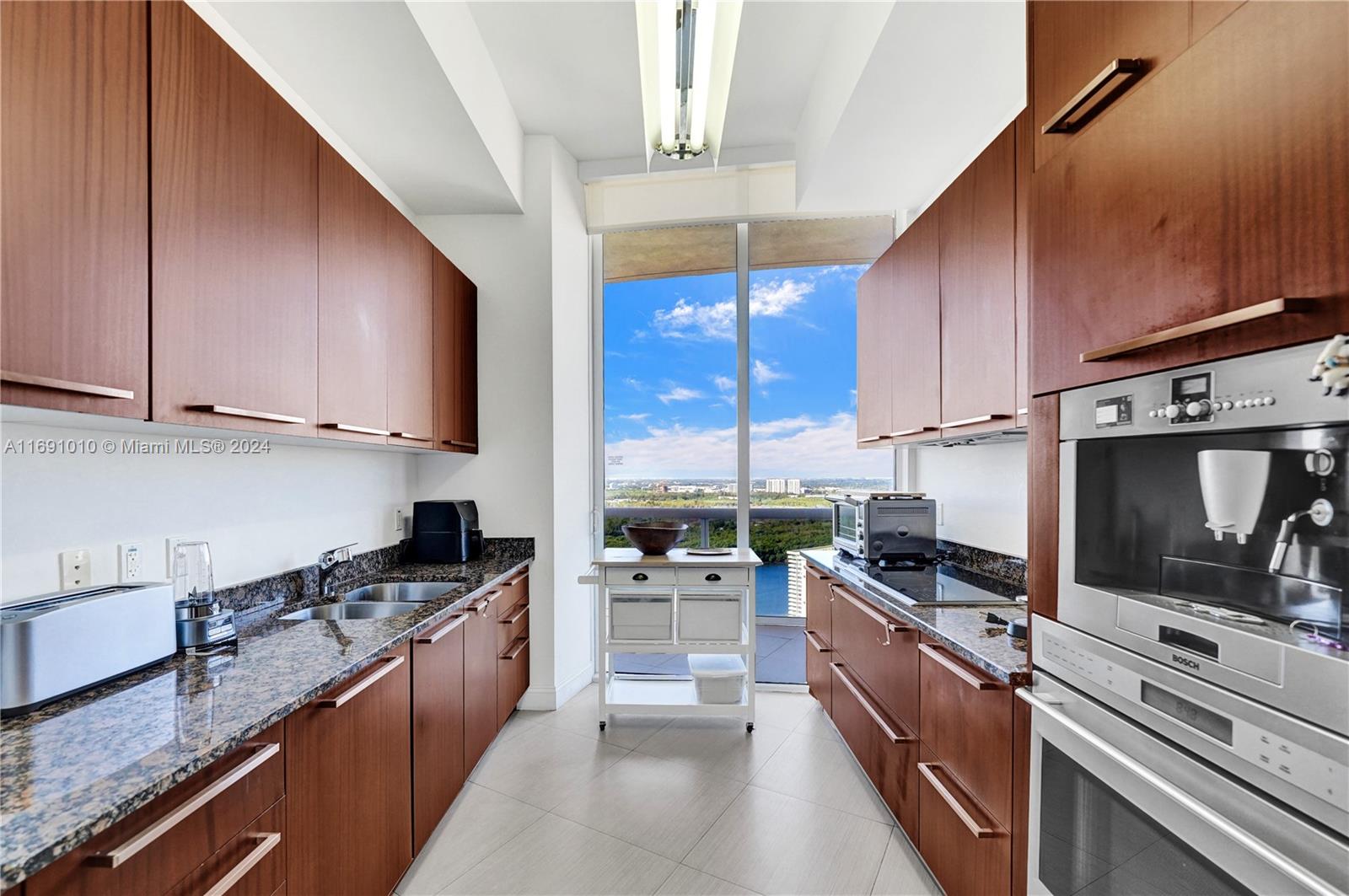 15811 Collins Ave #3405, Sunny Isles Beach FL 33160