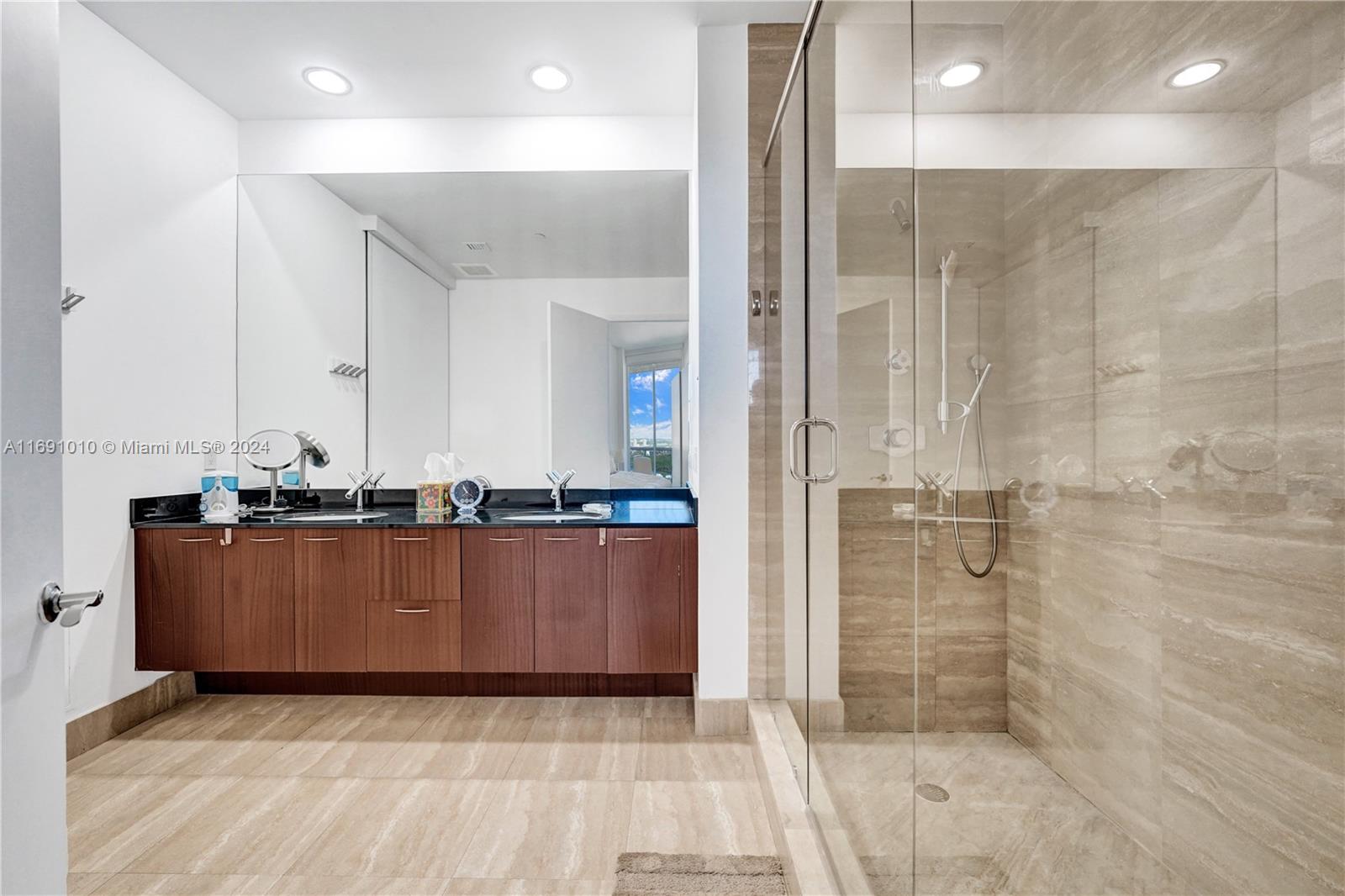 15811 Collins Ave #3405, Sunny Isles Beach FL 33160