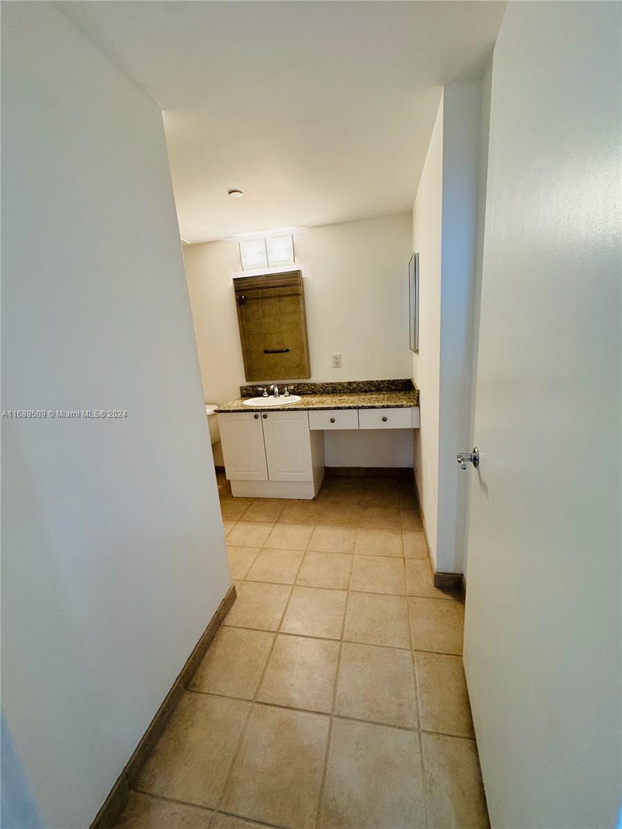 19501 W Country Club Dr #1006, Aventura, Florida image 12