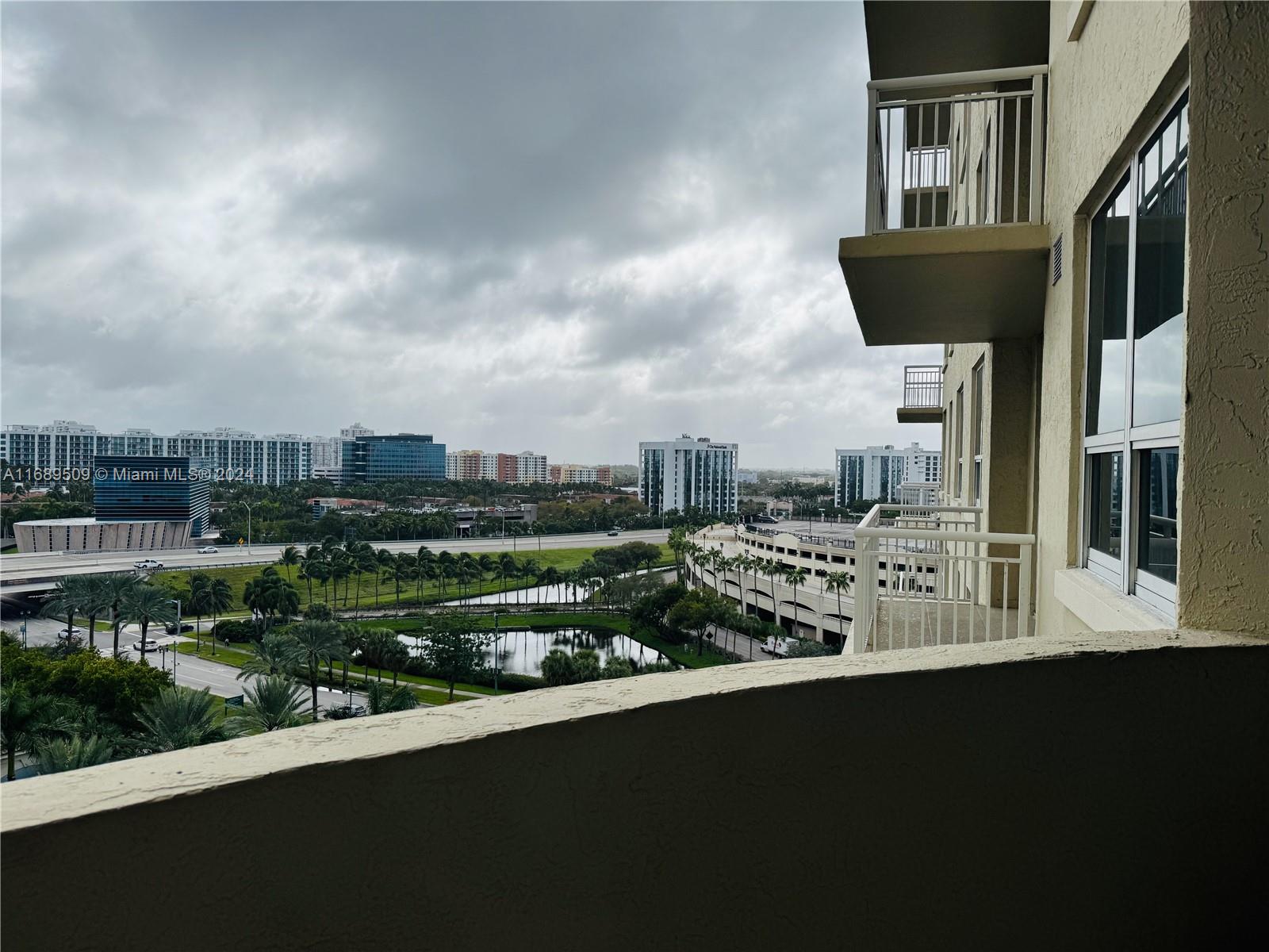 19501 W Country Club Dr #1006, Aventura, Florida image 17