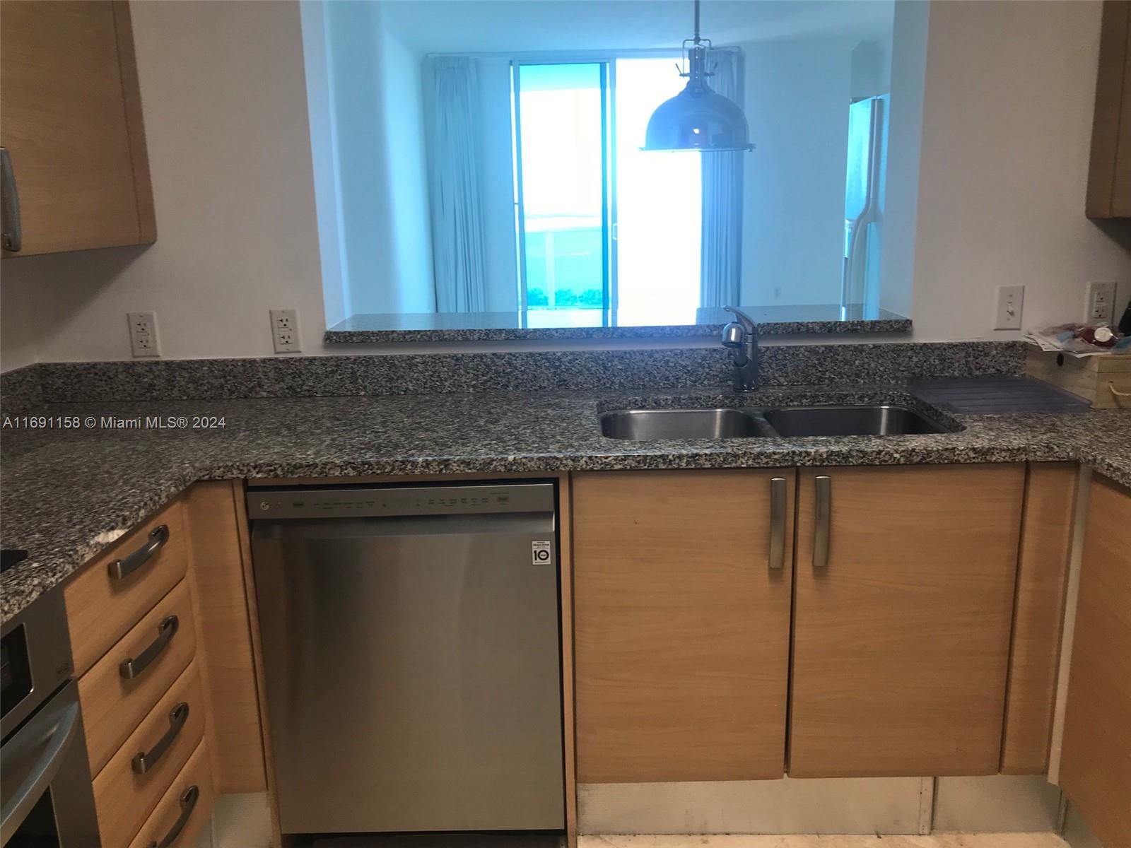 2101 Brickell Ave #3505, Miami FL 33129