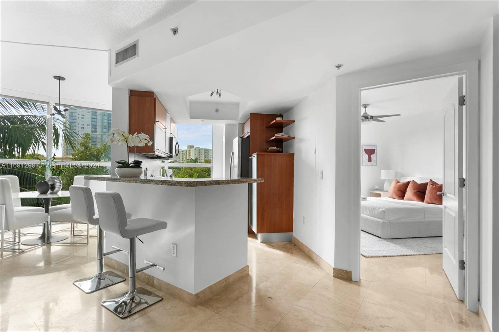 110 Washington Ave #2521, Miami Beach FL 33139