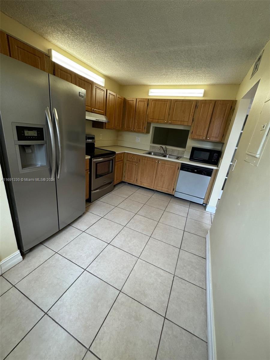 8041 Southgate Blvd #H5, North Lauderdale, Florida image 6