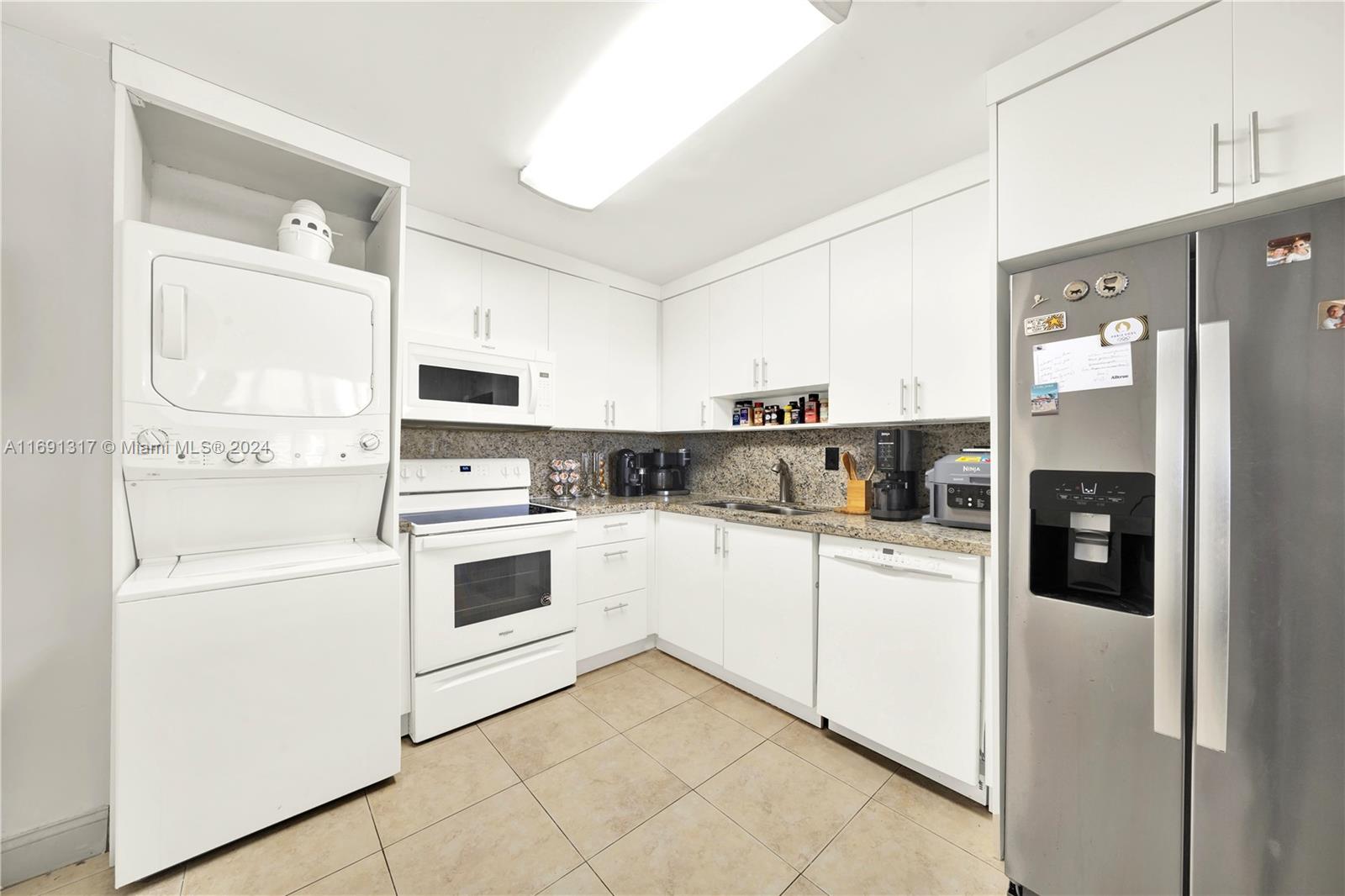 Listing Photo 11