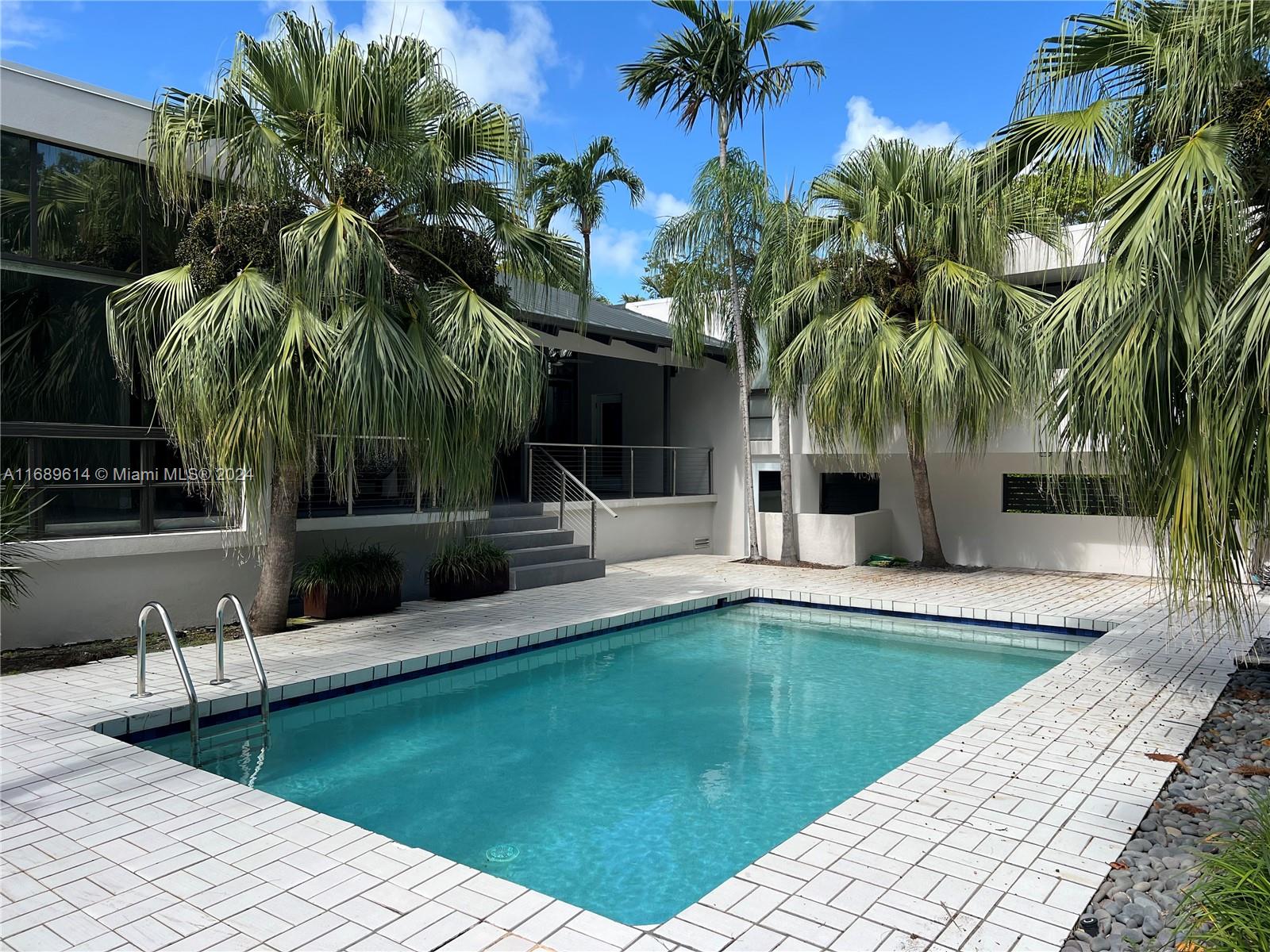 615 Harbor Cir, Key Biscayne, Florida image 30