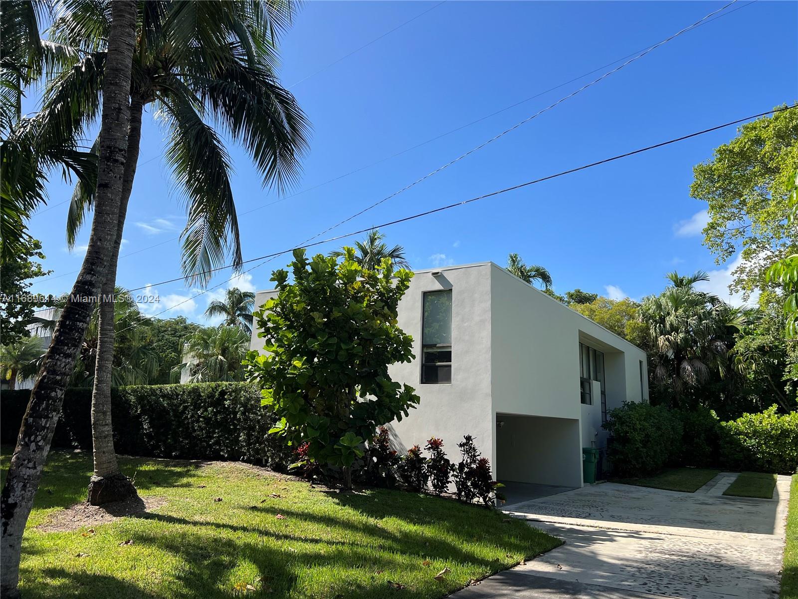 615 Harbor Cir, Key Biscayne, Florida image 4